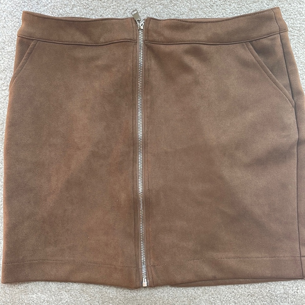Cute soft mini skirt